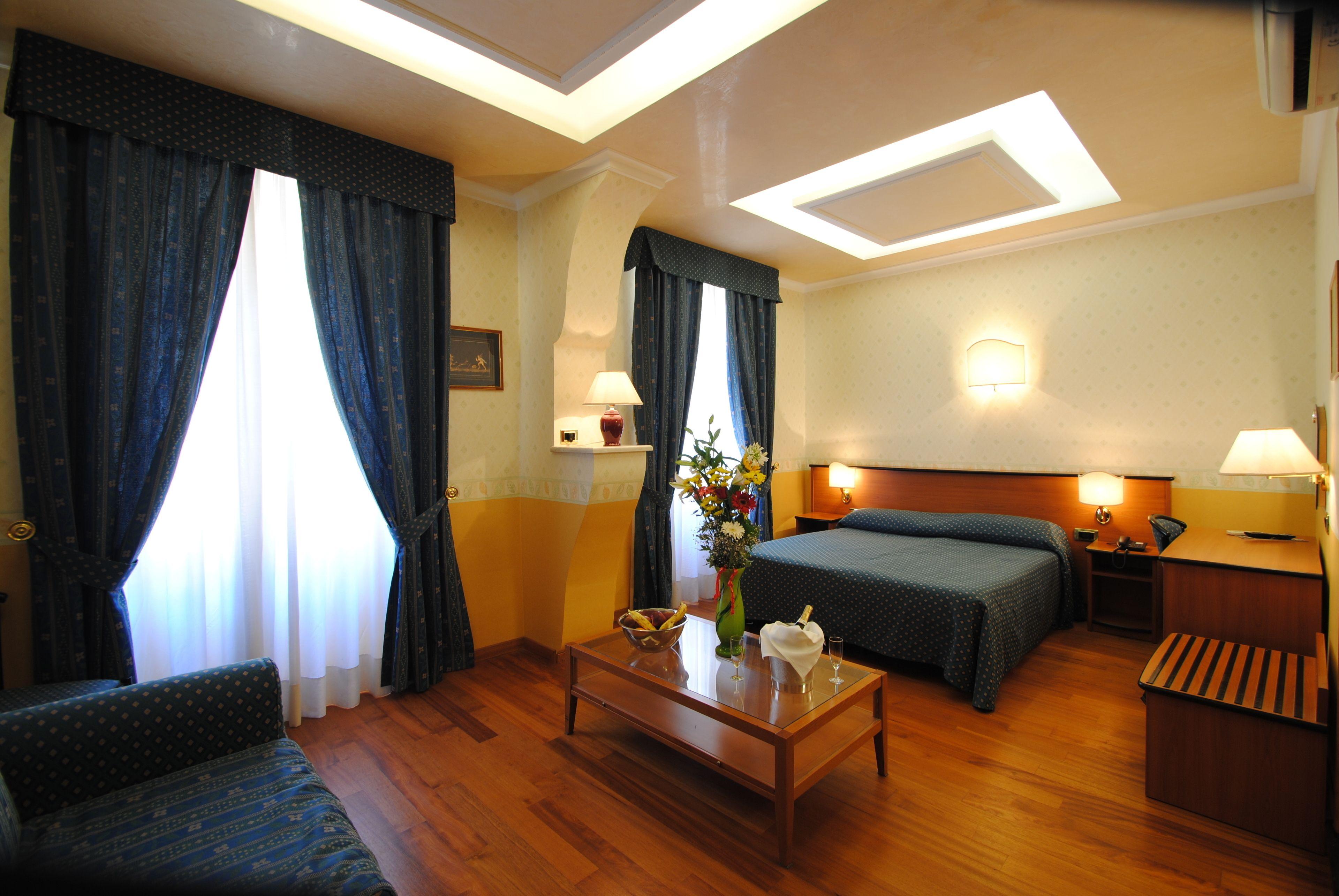 Hotel Verona Rome — Zdjęcia 1
